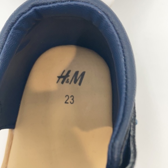 H&M KIDS FAUX LEATHER SANDALS - Picture 6 of 7